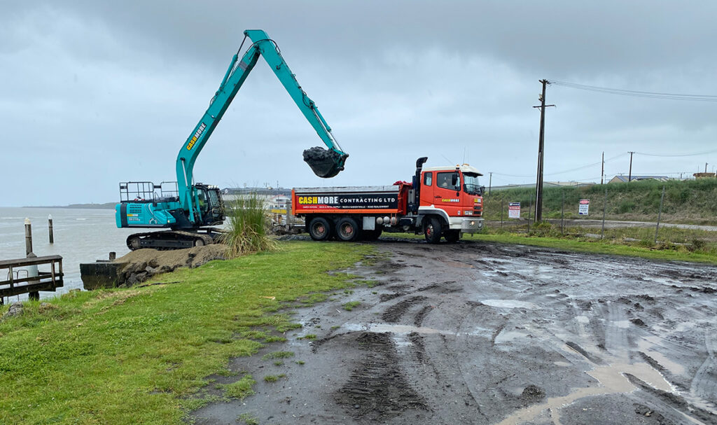 Whanganui Port - Te Pūwaha - Emergency Dredging